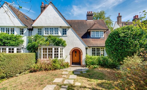 House in Temple Fortune, Barnet, England 1