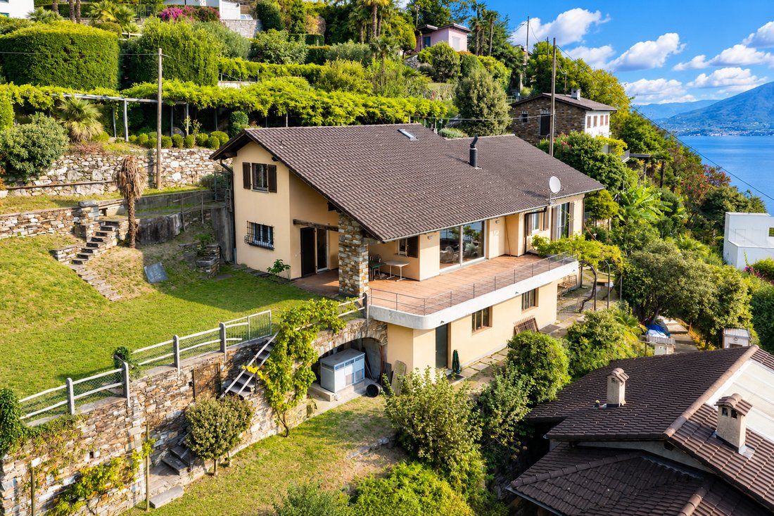 Villa in Brissago, Ticino, Switzerland 3 - 19133608