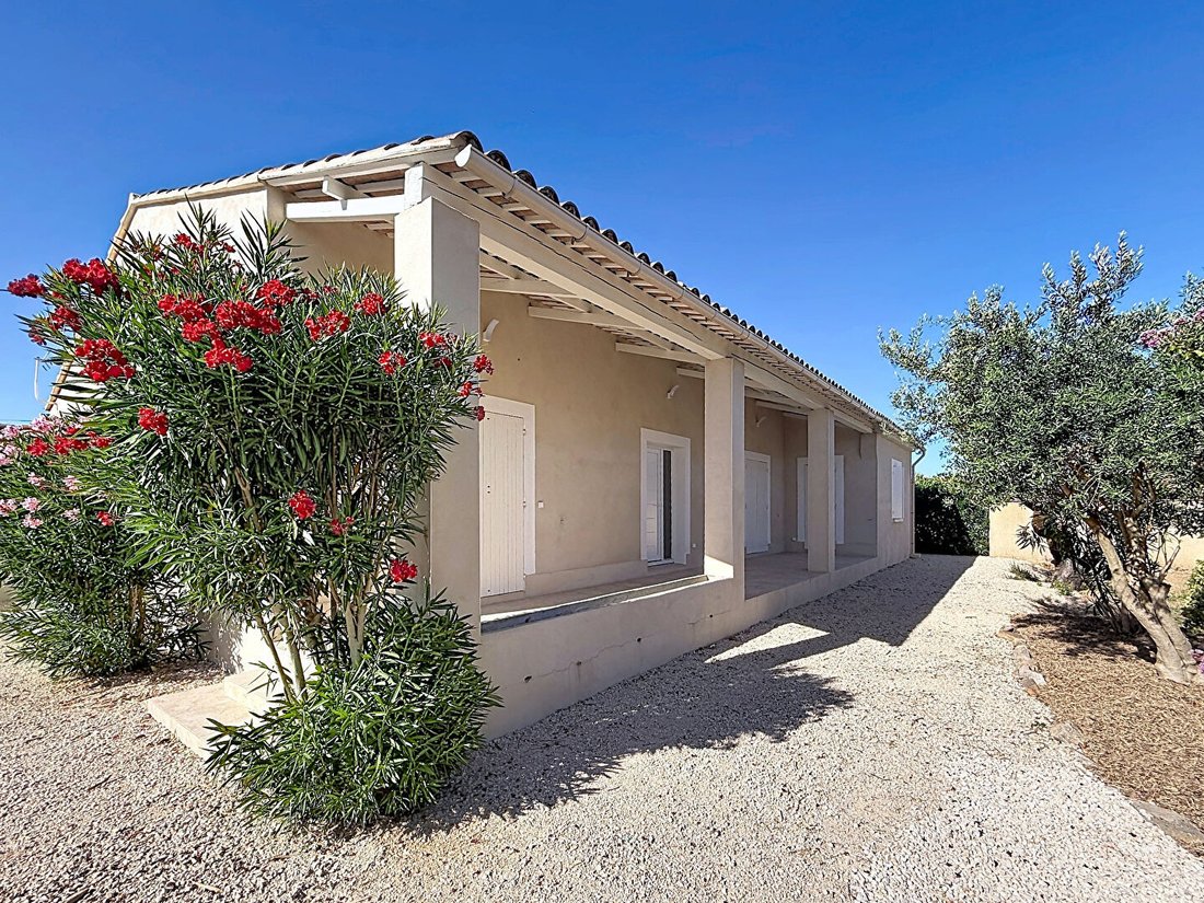 Villa in Est, Entraigues-sur-la-Sorgue, Frankreich 1 - 19123257