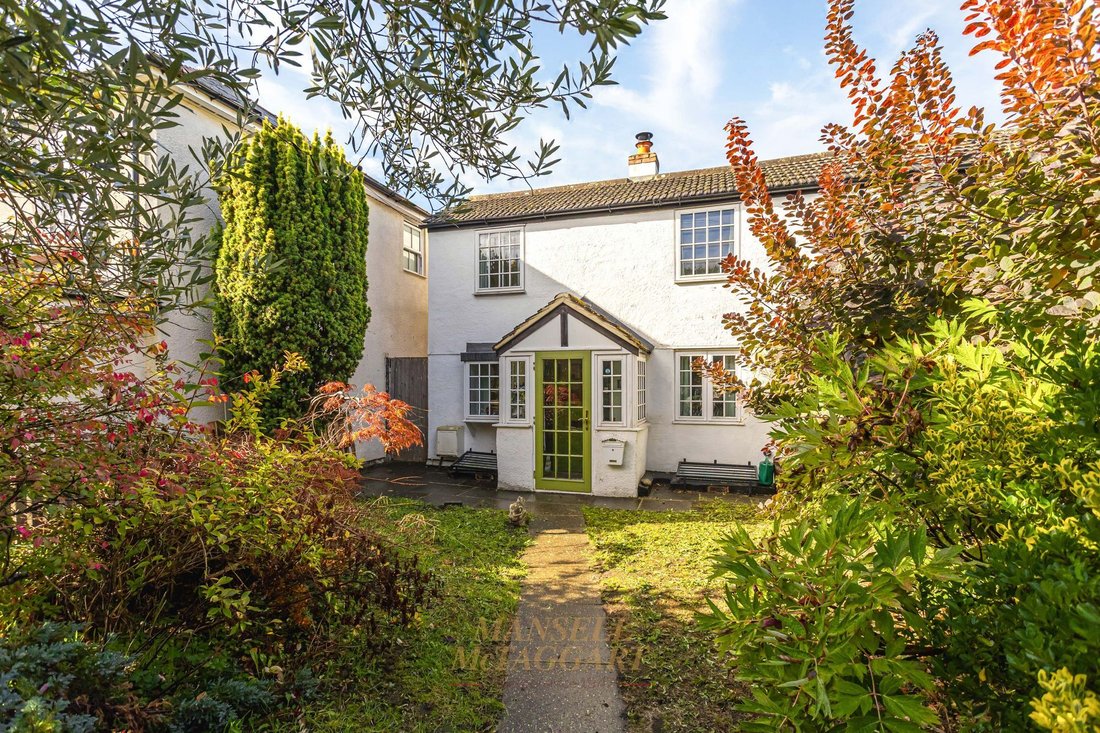 House in Godstone, England 1 - 19122900