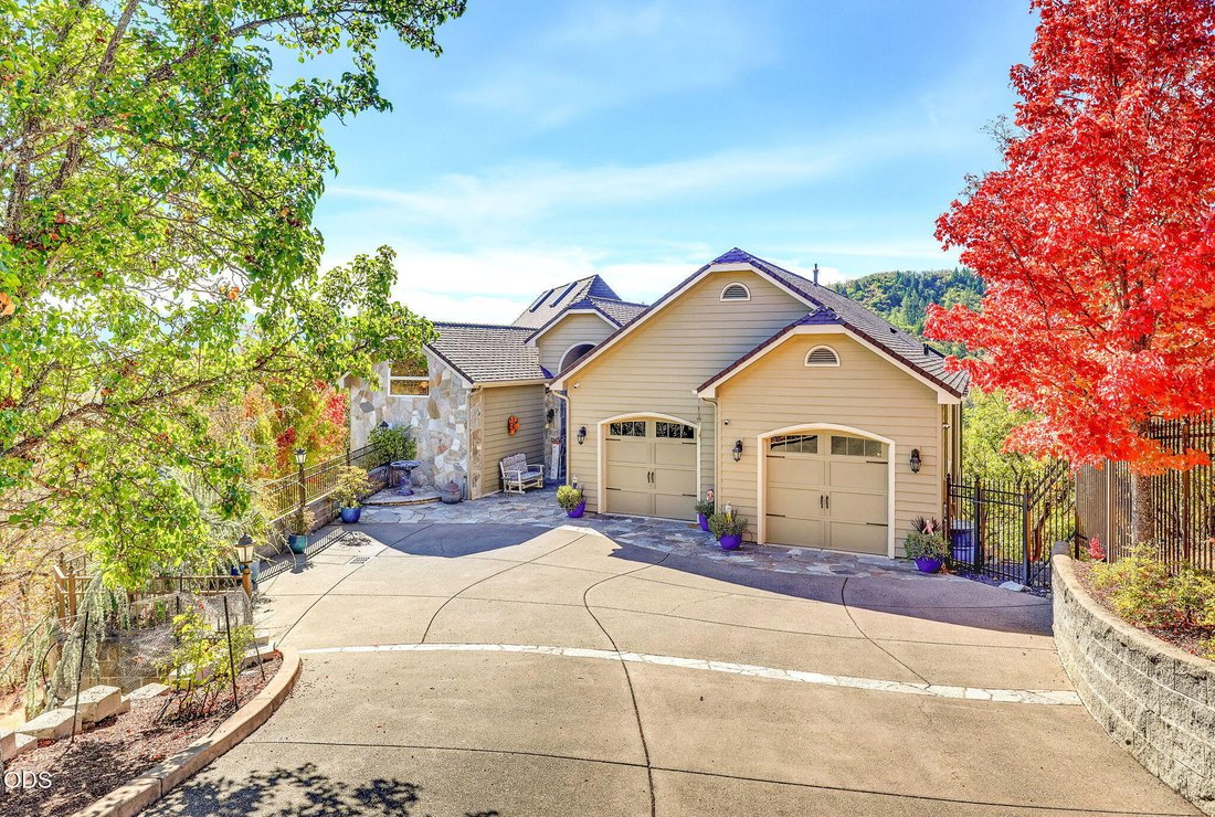 House in Grants Pass, Oregon, United States 1 - 19124023