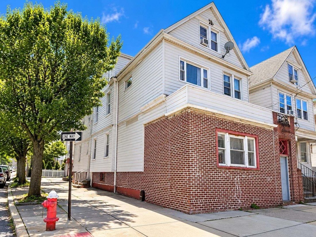 Casa a Bayonne, New Jersey, Stati Uniti 1 - 19120791
