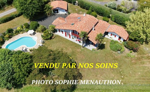 House in Bayonne, Nouvelle-Aquitaine, France 1
