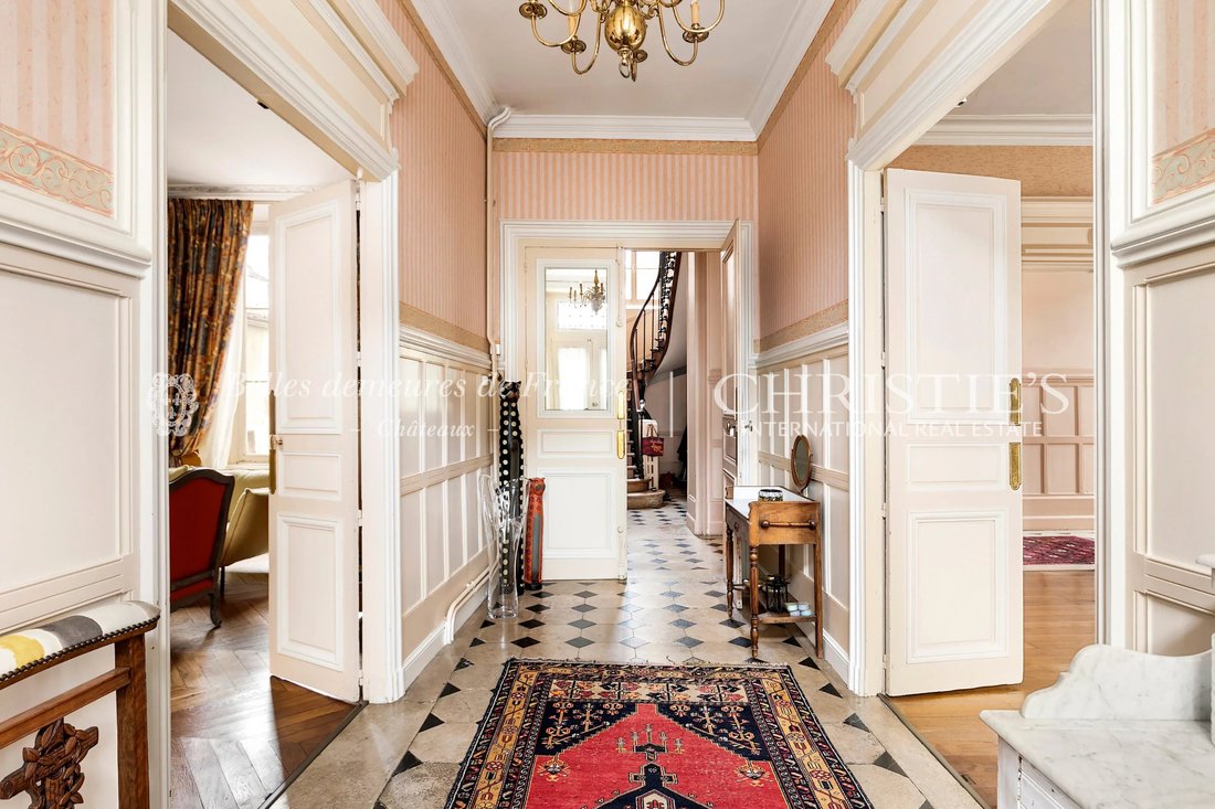 Estate in Auxerre, Bourgogne – Franche-Comté, France 1 - 15263239