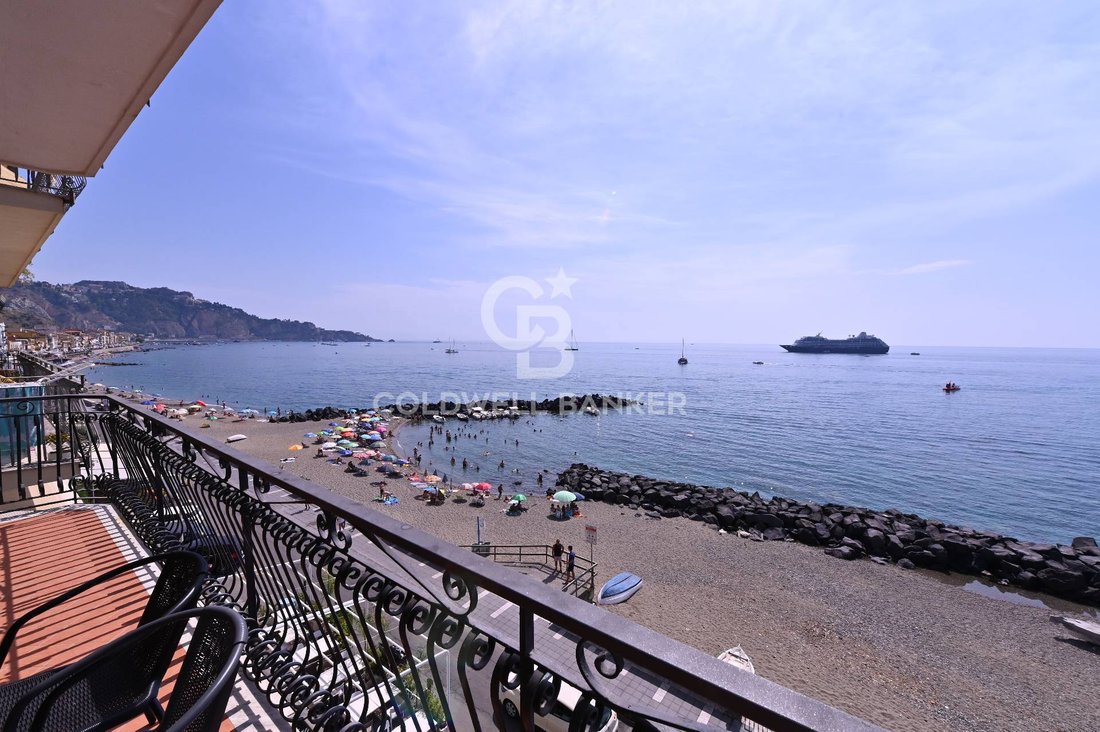 Apartamento en Giardini-Naxos, Sicilia, Italia 1 - 19127772
