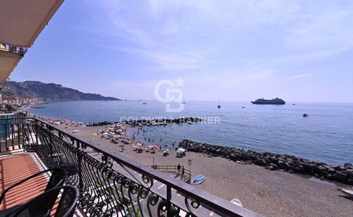 Apartamento en Giardini-Naxos, Sicilia, Italia 1