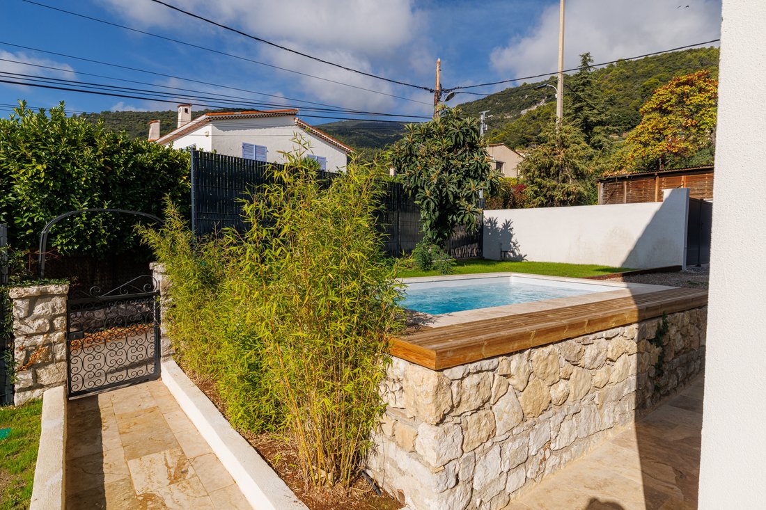 Villa en Tourrettes-sur-Loup, Provenza-Alpes-Costa Azul, Francia 3 - 19135635