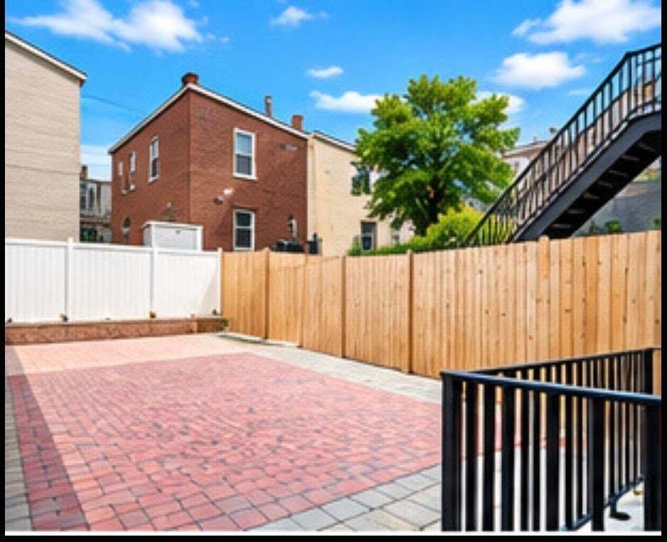 House in Elizabeth, New Jersey, United States 4 - 19120668