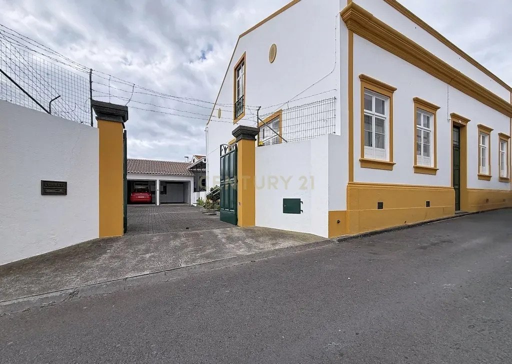 Villa in Ponta Delgada (Sao Jose), Azores, Portugal 3 - 19133760