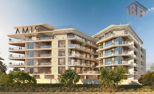 Apartment in Nad Al Sheba, Dubai, United Arab Emirates 1