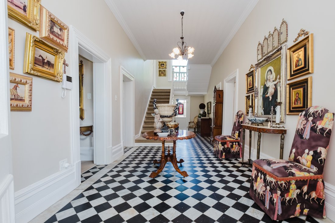 Country House in Claremont, Southern Suburbs, Cape Town 2 - 19123538