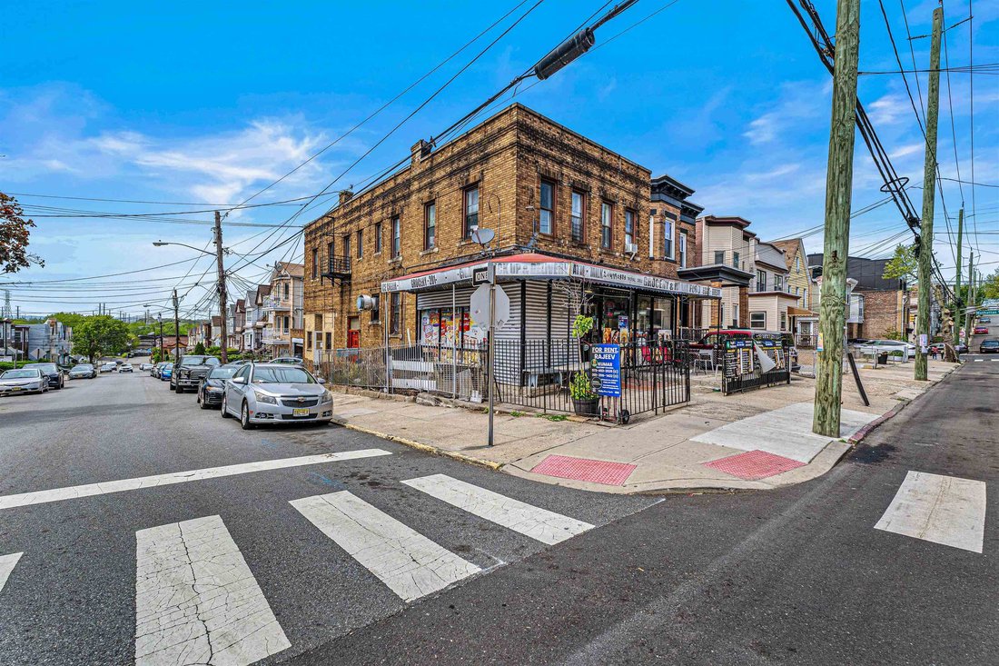 Jersey City, New Jersey, United States 5 - 19120867