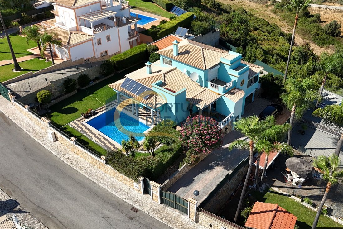 Villa à Olhos de Agua, Algarve, Portugal 1 - 19126707