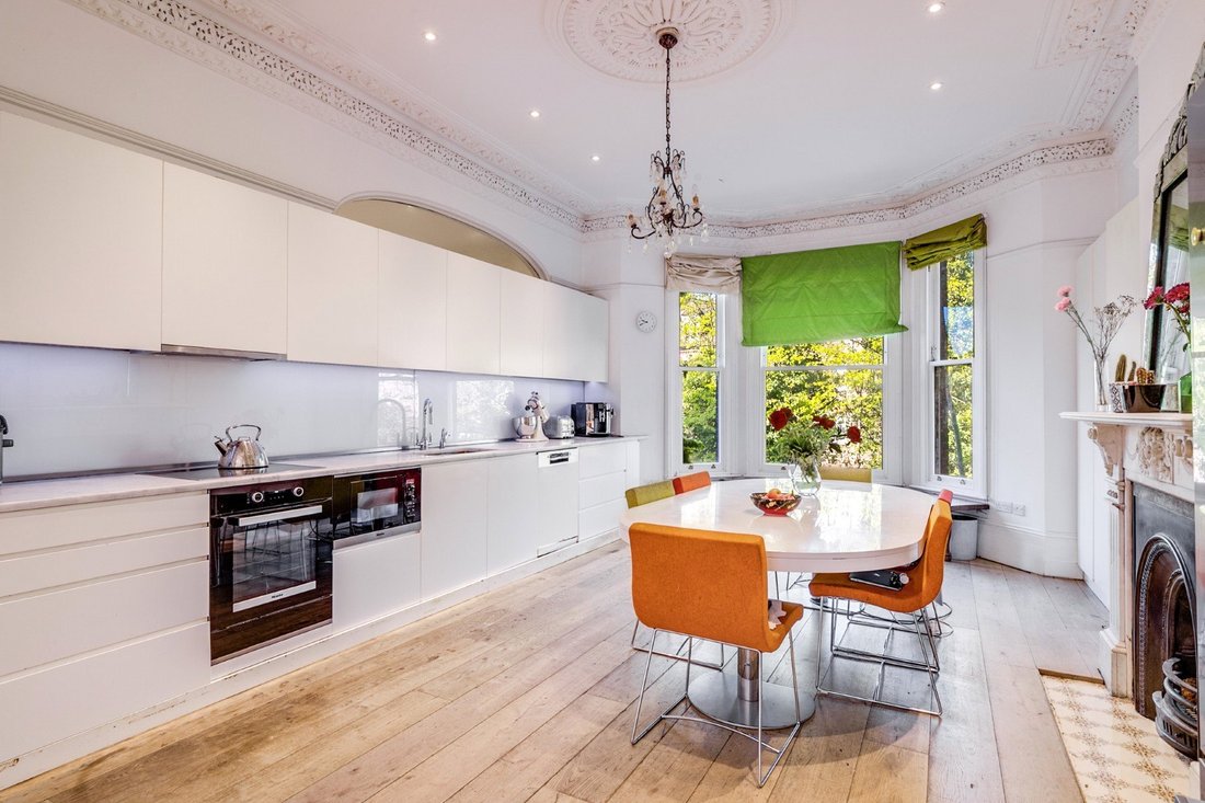House in Swiss Cottage, Camden, England 4 - 19134870