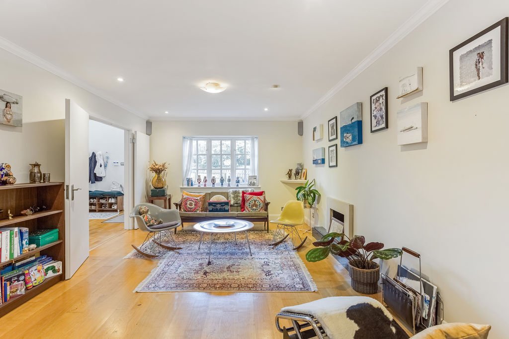 House in Sunningdale, England 4 - 19124530