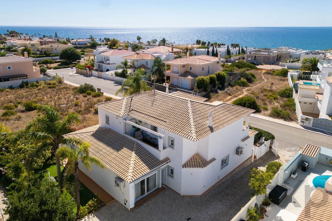 Villa in Sao Goncalo de Lagos, Algarve, Portugal 1 - 19123129