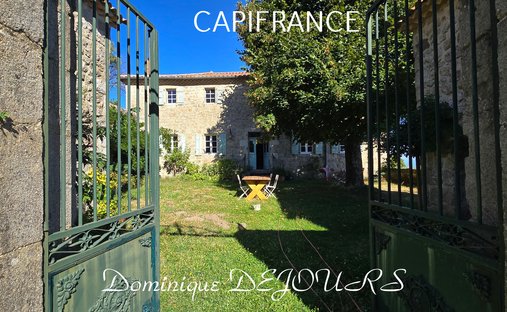 Haus in Gluiras, Auvergne-Rhone-Alpen, Frankreich 1