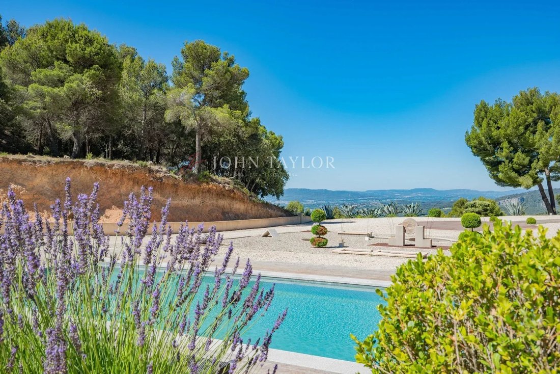 Domaine à Lourmarin, Provence-Alpes-Côte d'Azur, France 1 - 12053282