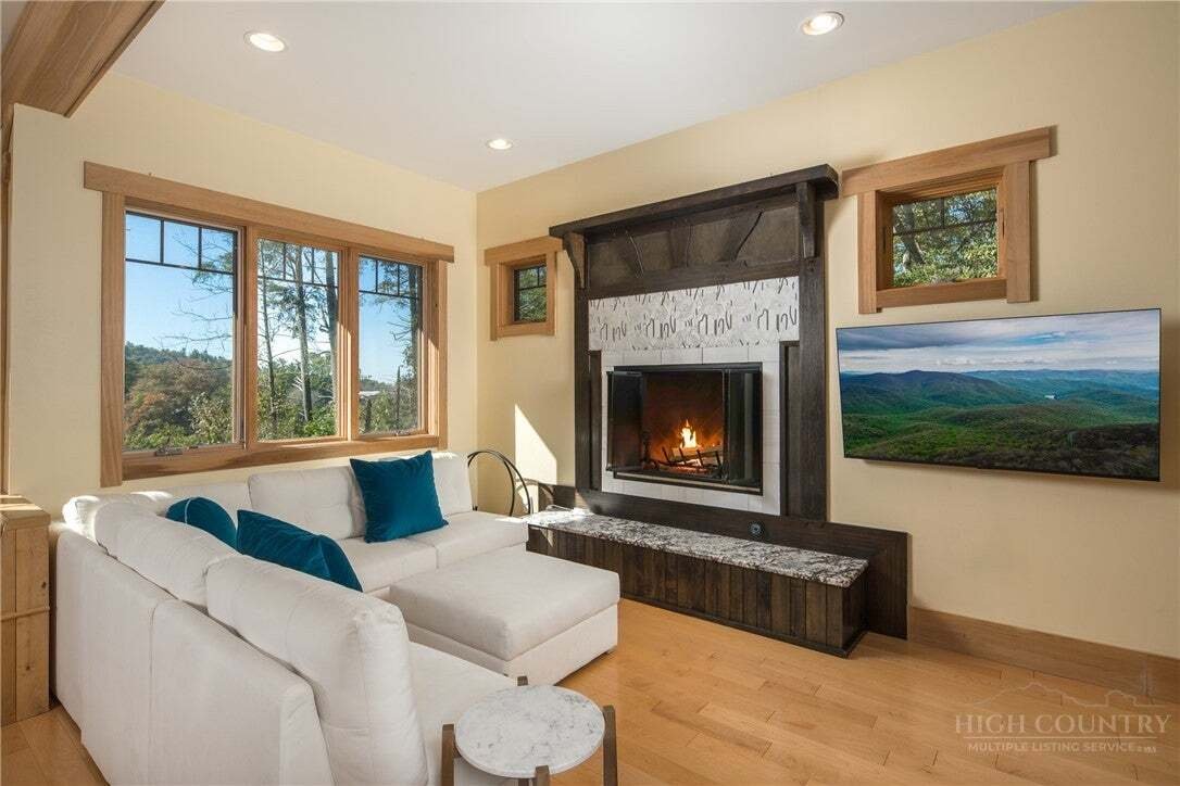 House in Blowing Rock, North Carolina, United States 4 - 19121503
