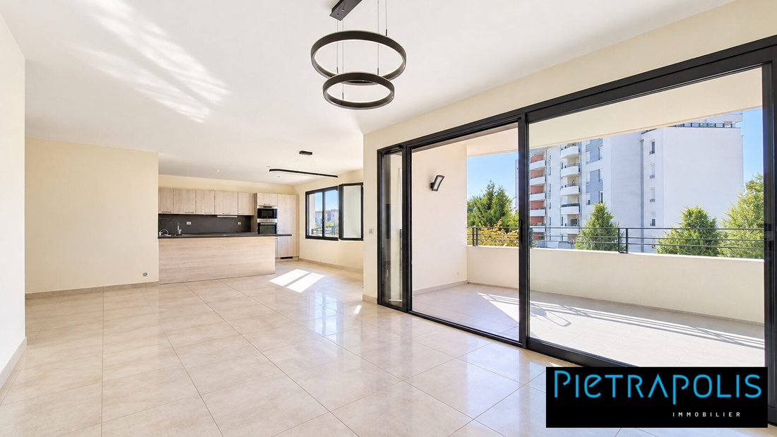 Apartment in Ouest, Saint-Genis-Pouilly, France 3 - 15647973