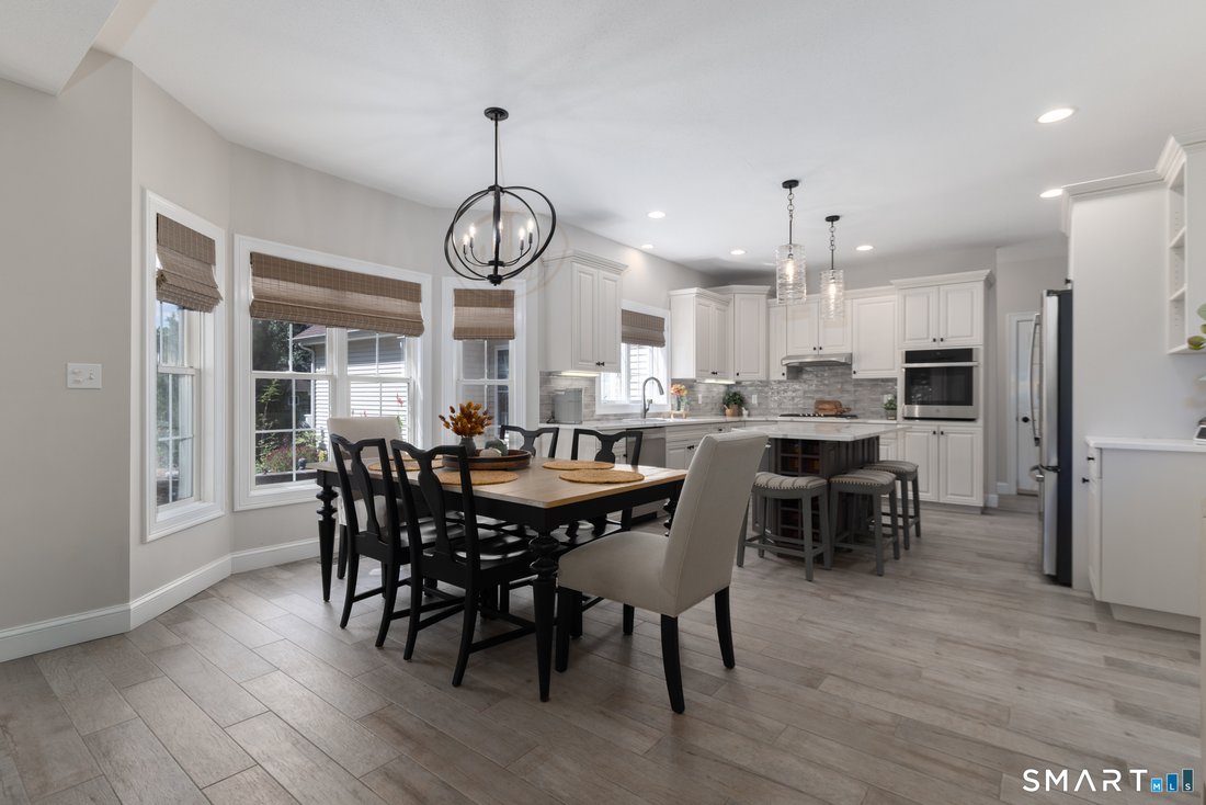 House in Southington, Connecticut, United States 4 - 19123394