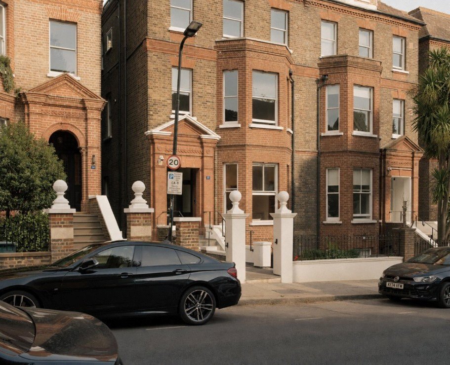 Apartment in Swiss Cottage, Camden, England 2 - 19134899