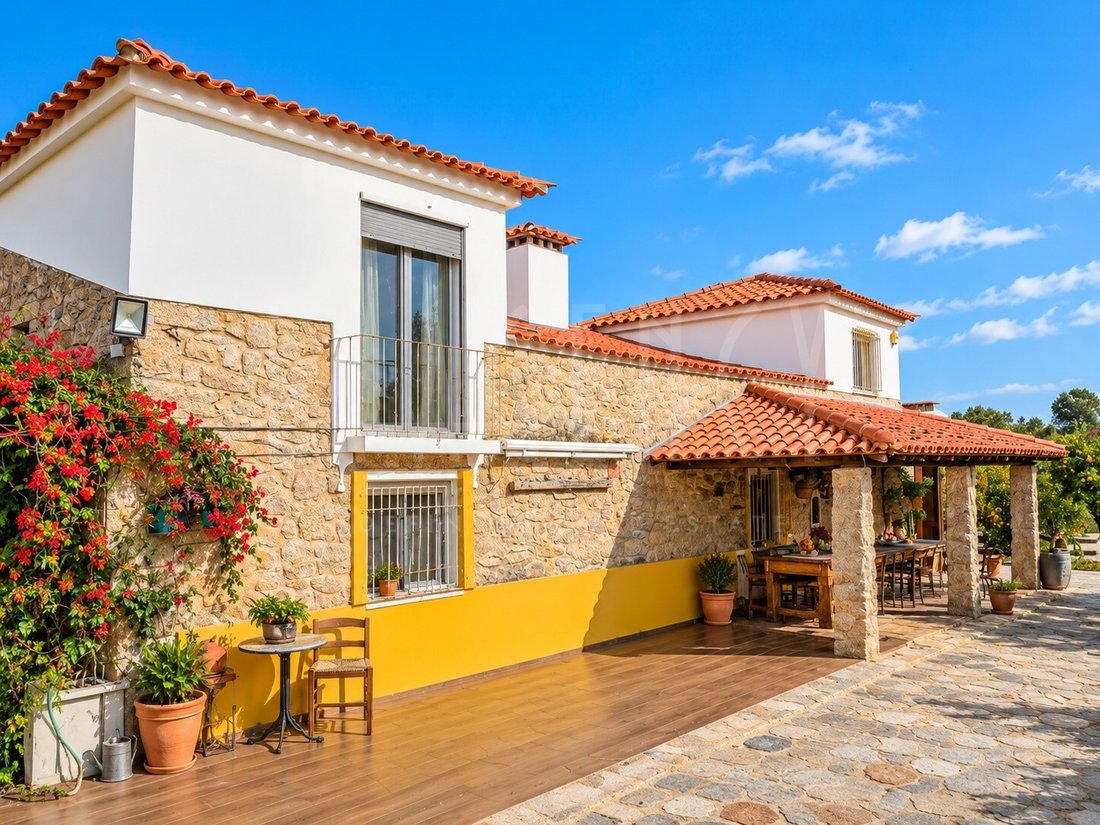 Estate in Alcains, Castelo Branco District, Portugal 3 - 19133996