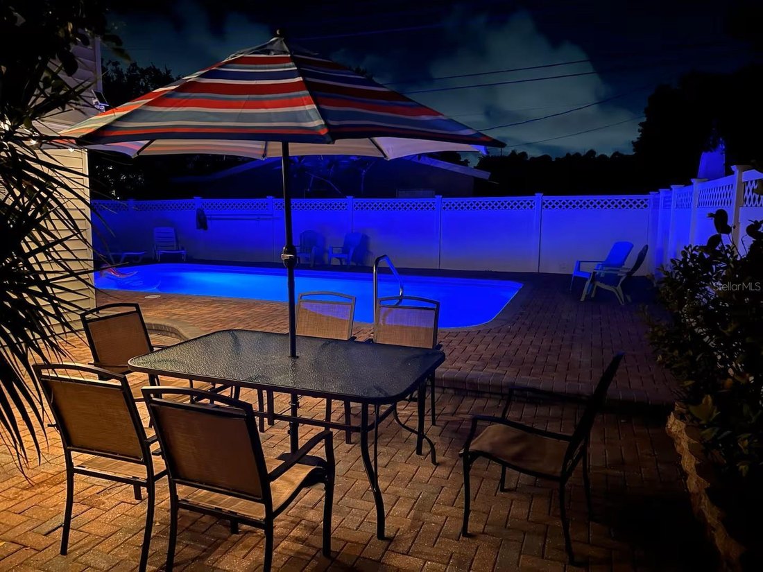 House in Seminole, Florida, United States 2 - 19130693
