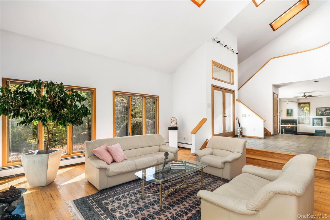 House in Goldens Bridge, New York, United States 5 - 19128215