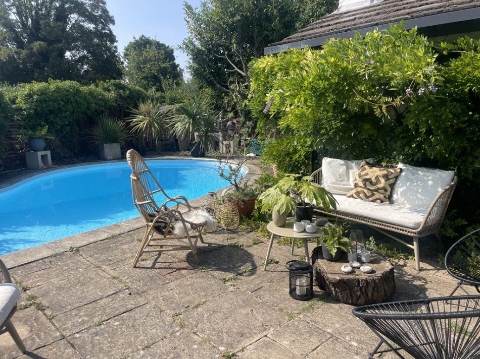 Bungalow in Datchet, England 2 - 19128459