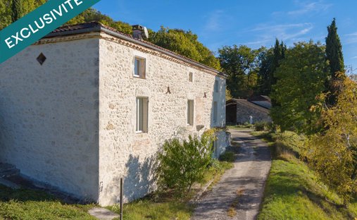 House in Hautefage-la-Tour, Nouvelle-Aquitaine, France 1