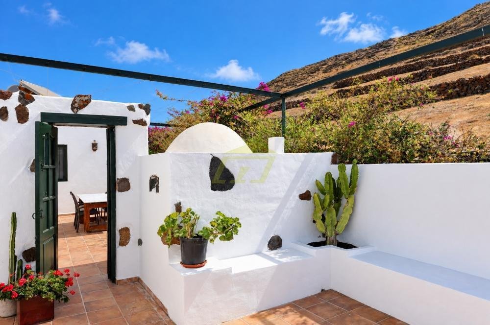 Villa in Haria, Kanarische Inseln, Spanien 4 - 19133589
