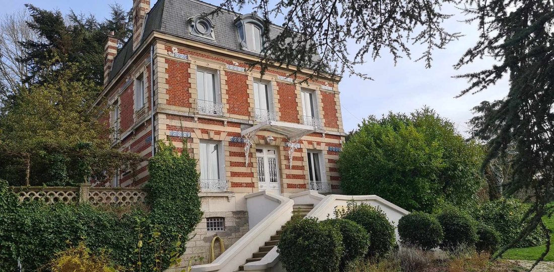 Villa en Chaumont-en-Vexin, Alta Francia, Francia 1 - 19129905