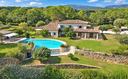 Villa in Le Rouret, Provence-Alpes-Côte d'Azur, Frankreich 1