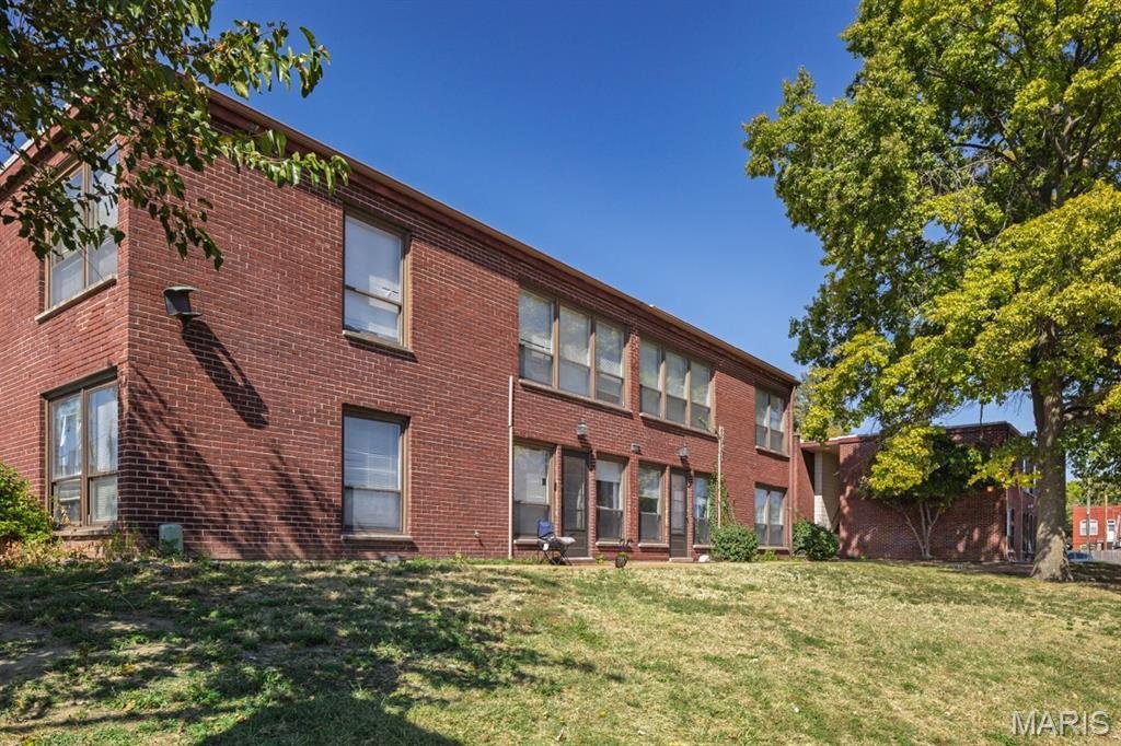 St. Louis, Missouri, United States 3 - 19124988