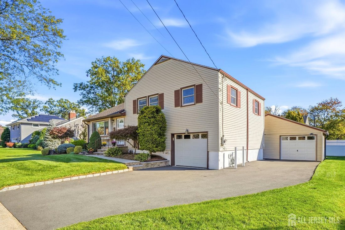 House in Metuchen, New Jersey, United States 4 - 19134126