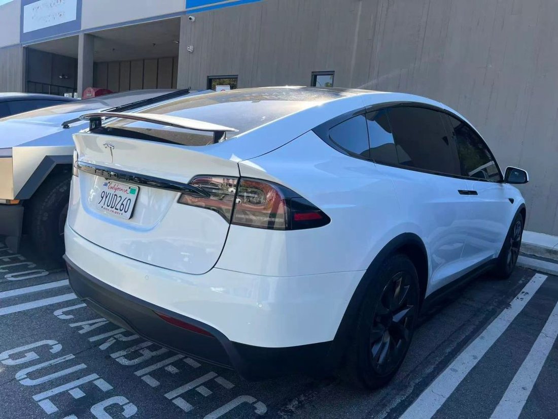 Suv in Costa Mesa, CA, United States 2 - 19127141