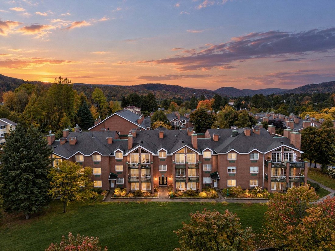Condo in Saint-Sauveur, Quebec, Canada 2 - 19126368