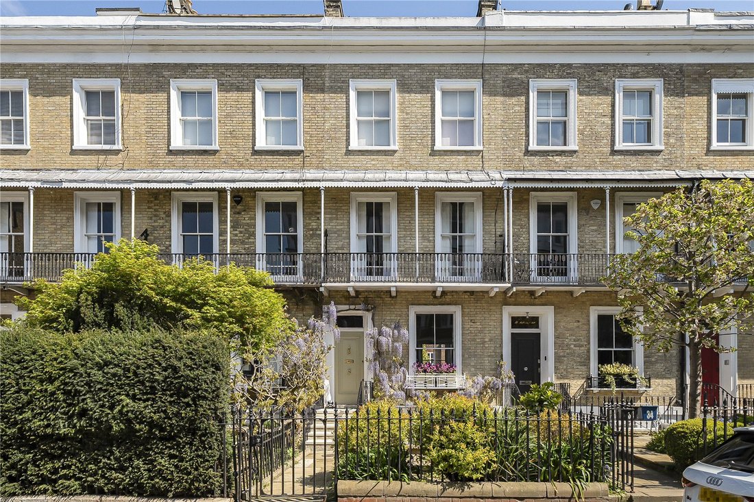 House in Richmond Upon Thames, England 1 - 19122476