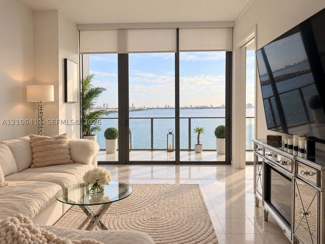 Condo in Miami, Florida, United States 1 - 19125275