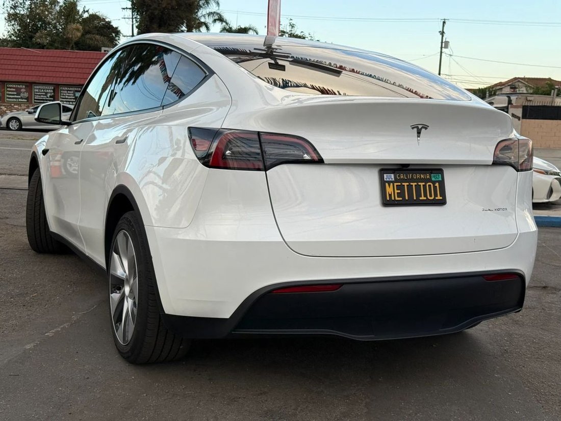 Suv in El Monte, CA, United States 5 - 19135041