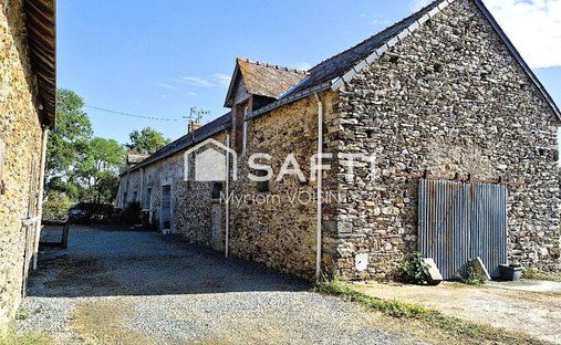House in Plessé, Pays de la Loire, France 1