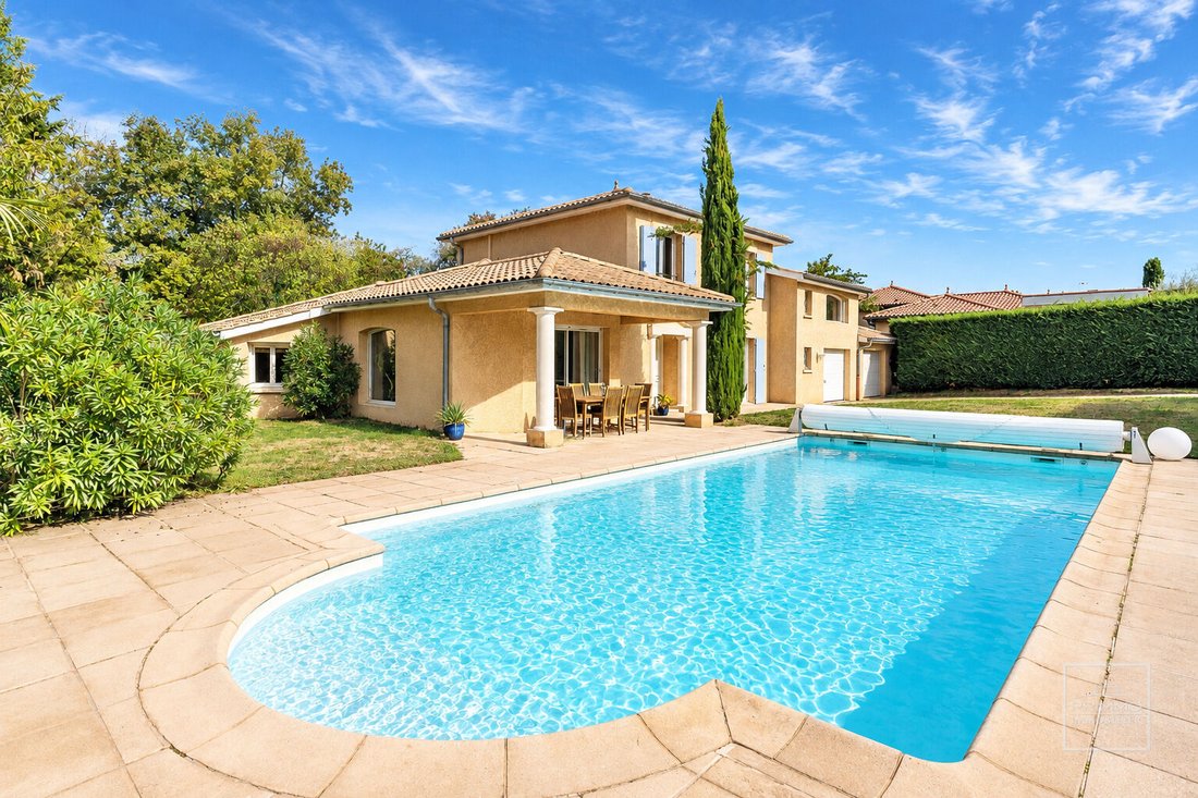 Villa à Dommartin, Auvergne-Rhône-Alpes, France 1 - 19128936