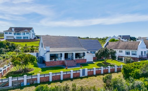 Country House in Kouga Local Municipality, Eastern Cape, South Africa 1