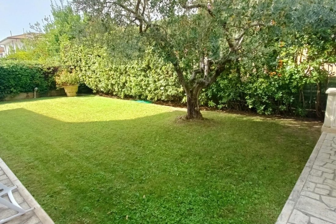 Villa a Pietrasanta, Toscana, Italia 3 - 19124641