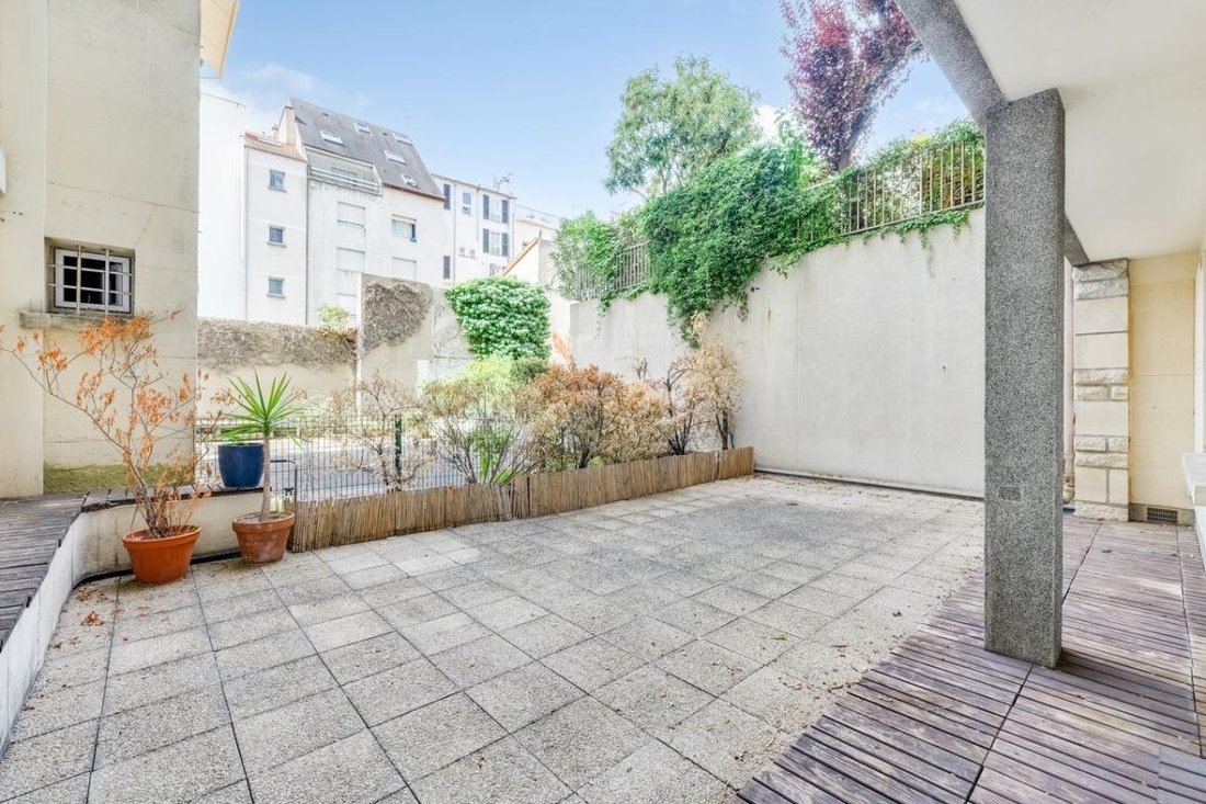 Apartment in Emeriau-Zola, Paris 15e Arrondissement, Paris 2 - 19122919