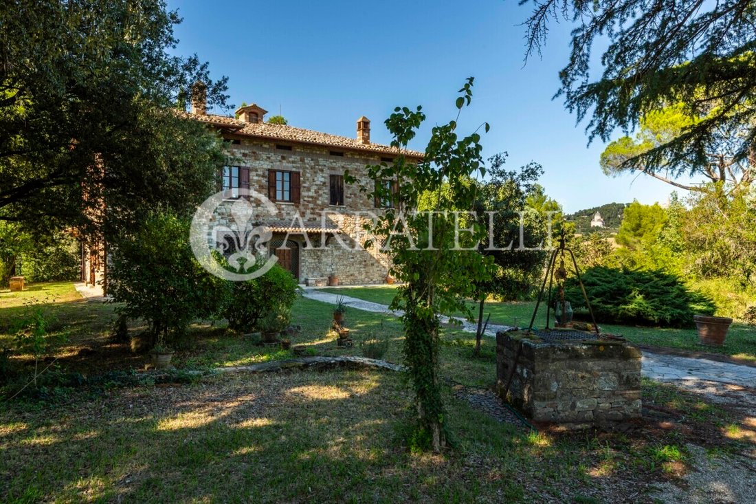 Villa in Todi, Umbria, Italy 2 - 19125085