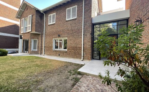 House in Olivos, Buenos Aires Province, Argentina 1