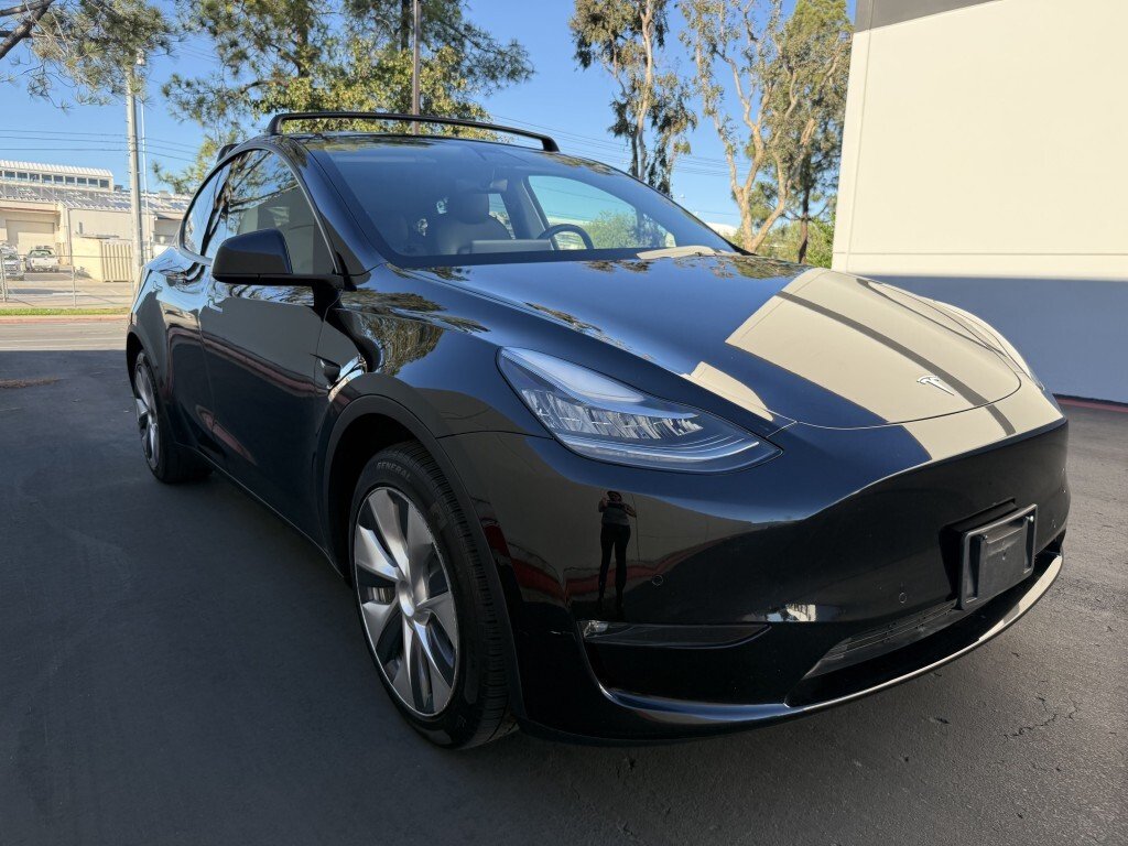Tesla Model Y in San Diego, CA, United States 2 - 19122063