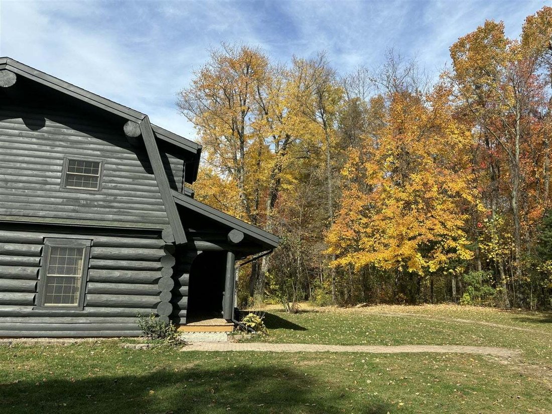 House in Jonesville, Michigan, United States 2 - 19122330